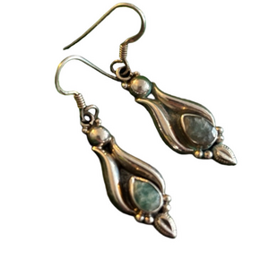 Vintage Elegant Sterling Silver and Green Labradorite Earrings